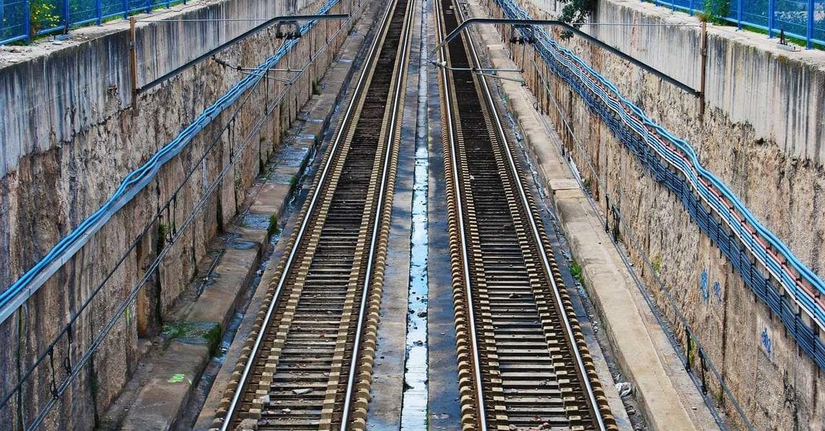 Tableau électrique avec disjoncteur déclenché